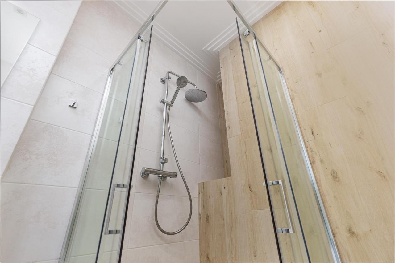 Sea Symphony 3-Bedrooms Apartment Odesa Exterior photo